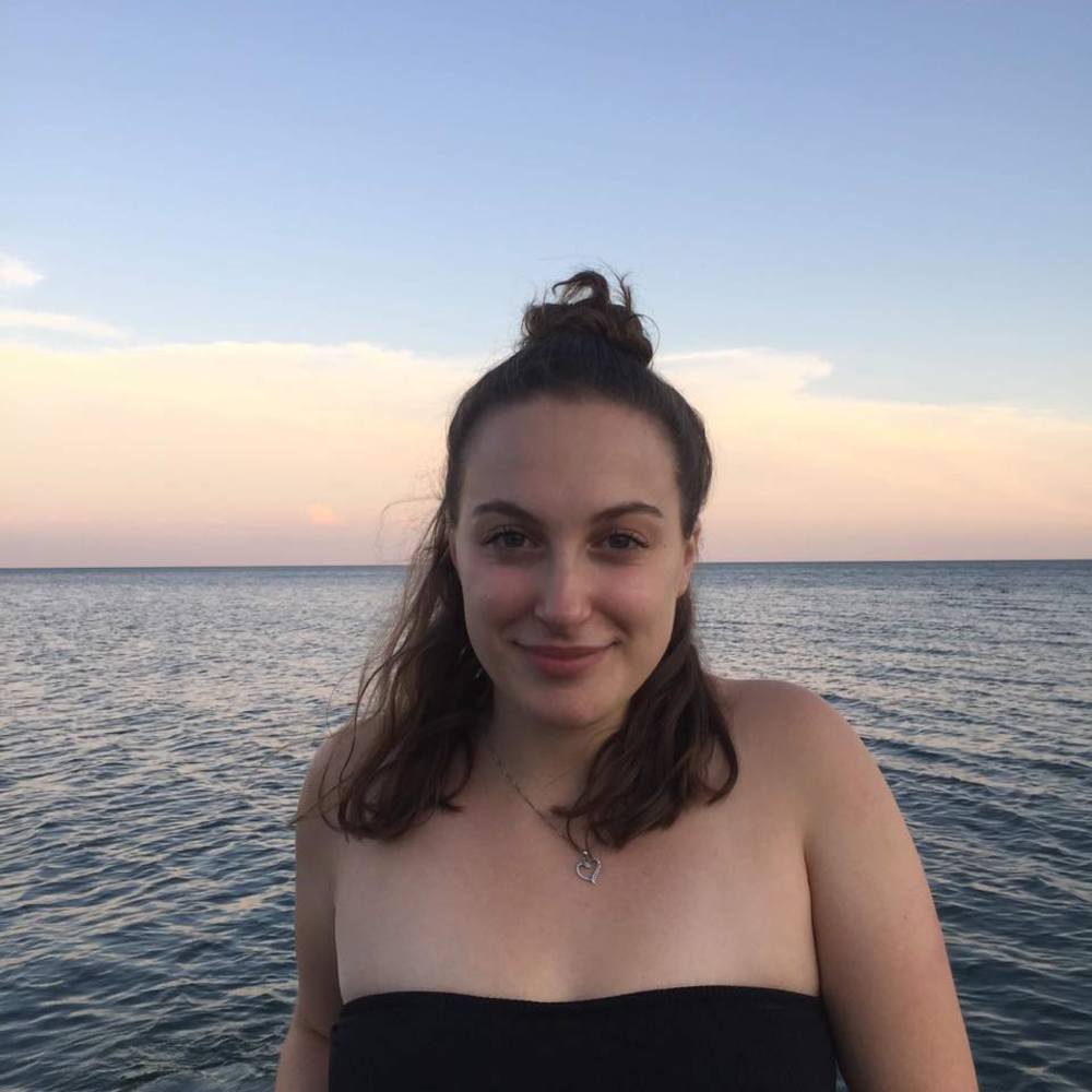 Meet your Posher, Rebecca